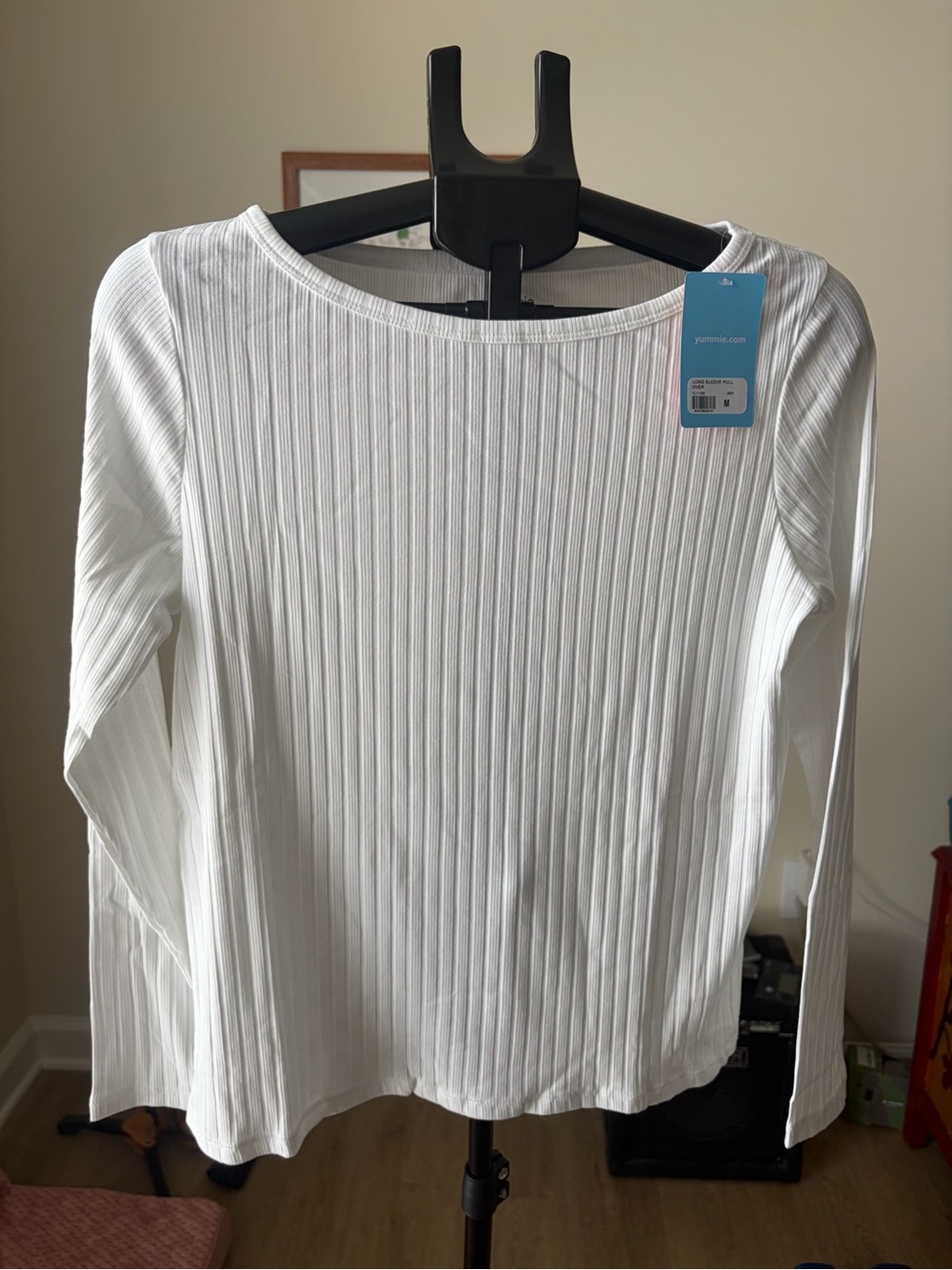 Yummie White Ribbed Long Sleeve Pullover Top Size M NWT